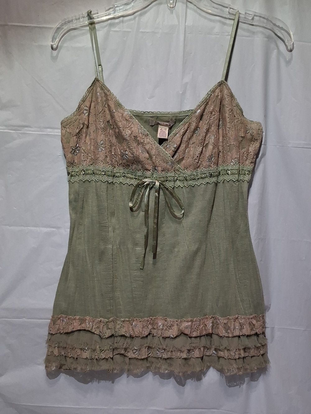 💥VTG Y2K Miss Bison Olive Pink Ruffle Lace Babydoll Cami Top Fairycore💥